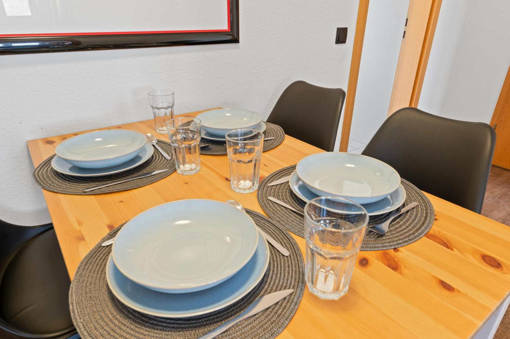 Steiners Airport-messe Bed & Breakfast 2*